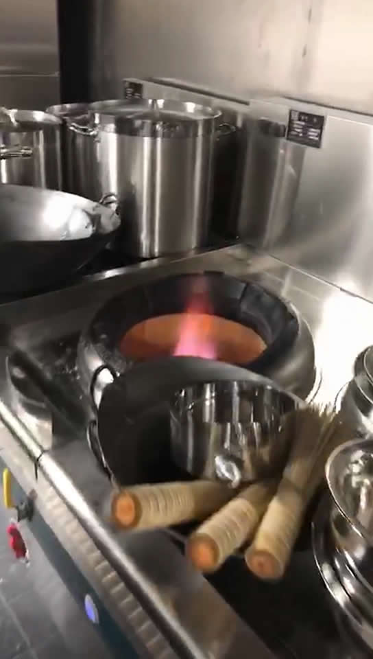 食堂煤气灶
